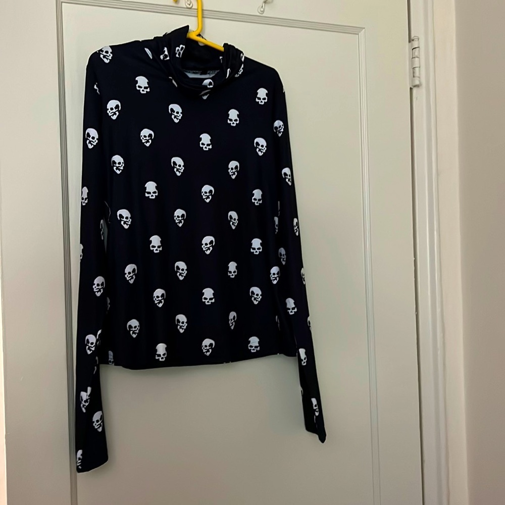 shein skull long sleeve size: L